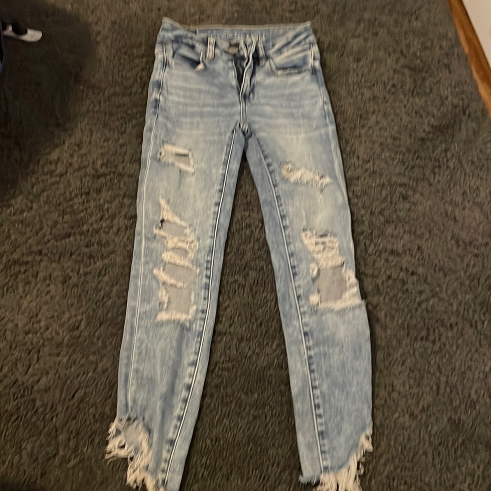 American eagle distressed cropped jogging
